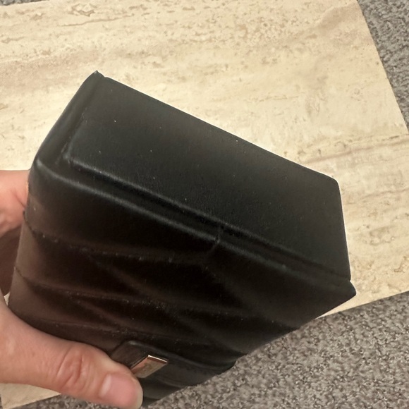 Wolf Lusterloc Travel Jewelry Box black Quilted design - Picture 4 of 10